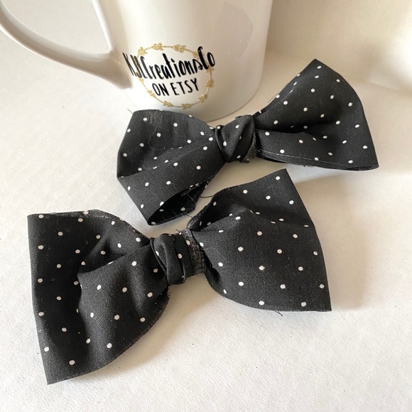 Set of Two Polka Dot Bow Clips - Picture 1 of 4